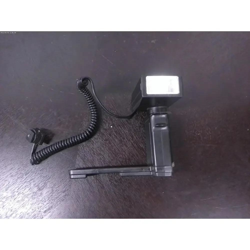 Vintage Camera Flash Unit with Bracket and Sync Cable – External Hot Shoe Mount